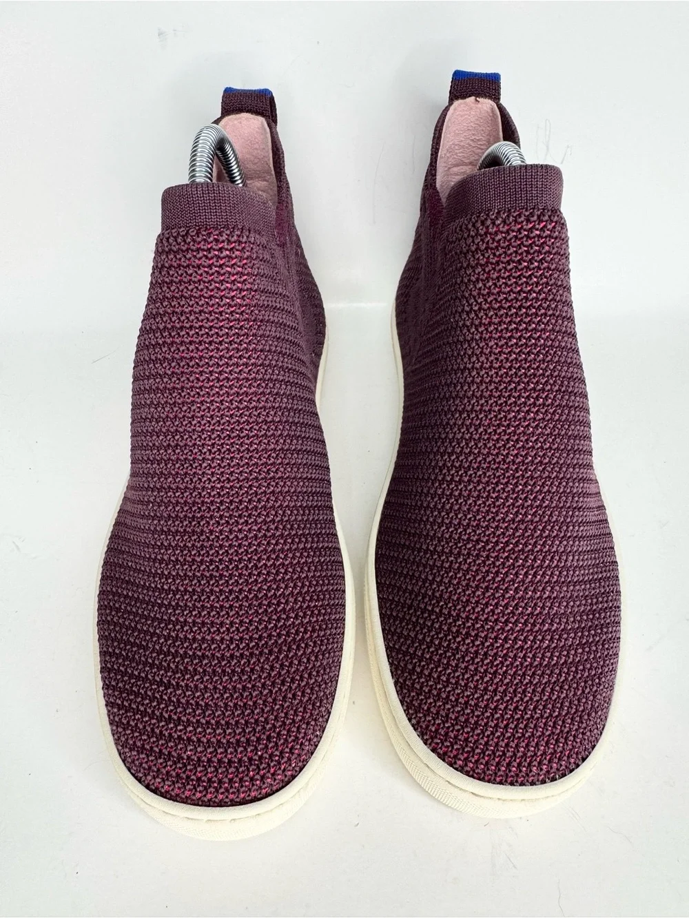 Rothys has some